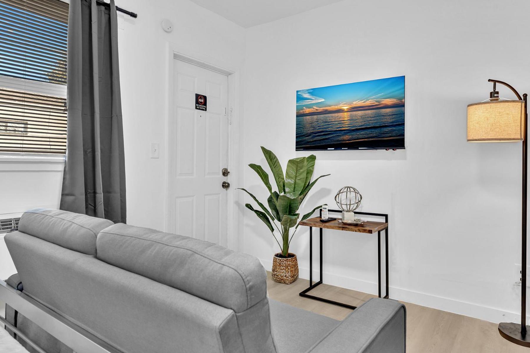 Young Circle & Hollywood Blvd Posh Studio Suite Bagian luar foto