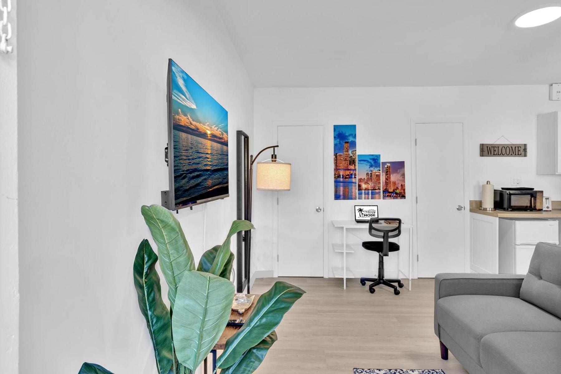 Young Circle & Hollywood Blvd Posh Studio Suite Bagian luar foto