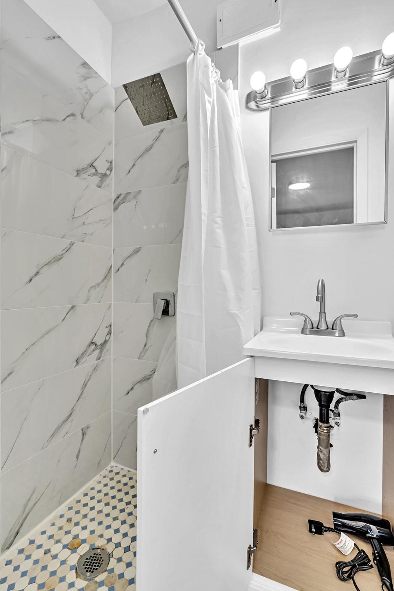 Young Circle & Hollywood Blvd Posh Studio Suite Bagian luar foto